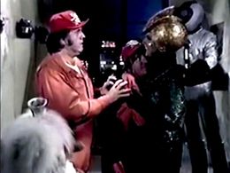 Bob Denver, Eve Bruce, and Chuck McCann in Far Out Space Nuts (1975)