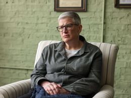 Abby McEnany in Work in Progress (2019)