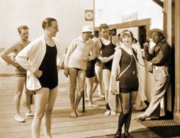 Madge Bellamy, Cosmo Kyrle Bellew, James F. Cullen, Allan Forrest, Hale Hamilton, John Holland, and Matt Moore in Summer