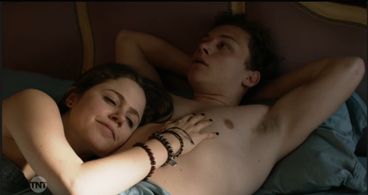 Molly Gordon and Finn Cole in Animal Kingdom (2016)