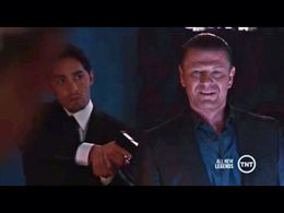 Alejandro Barrios as Padron