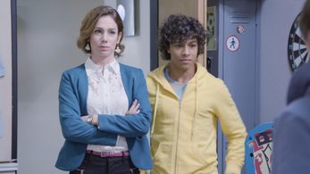 Verónica Pelaccini and Luan Brum in Once (2017)