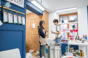 Shu Qi and Karry Wang in Chinese Restaurant (2017)