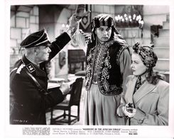 Frederic Brunn, Joan Marsh, and Duncan Renaldo in Secret Service in Darkest Africa (1943)