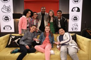 All That cast members with Kenan Thompson