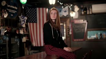 Caylin Turner as Violet 