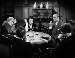 Betty Amann, Olga Limburg, and Harald Paulsen in Die kleine Schwindlerin (1933)