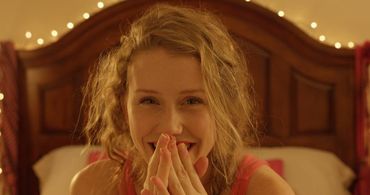 Screen grab from WINDOW PAINS