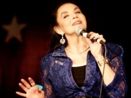 Crystal Gayle
