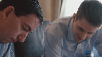 Glenn Greenwald and Edward Snowden in Citizenfour (2014)