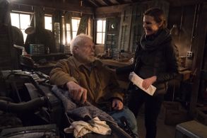Brian Dennehy and Lisa Robinson in The Blacklist (2013)