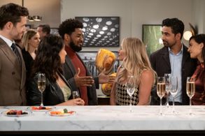 Hilary Duff, Christopher Lowell, Francia Raisa, Ashley Reyes, Suraj Sharma, Tom Ainsley, and Daniel Augustin in How I Me