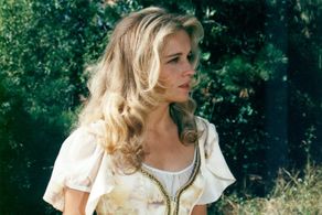 Lenka Jelínková in How to Deserve a Princess (1995)