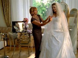 Diana Amft and Ursela Monn in Doctor's Diary (2008)