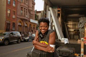 On the set of Farewell Amor