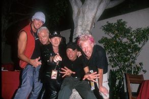 Klaus Meine, Rudolf Schenker, Scorpions, Matthias Jabs, James Kottak, and Ralph Rieckermann