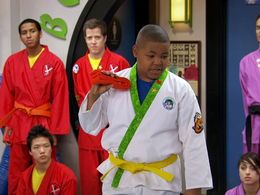 Alex Jones in Kickin' It (2011)