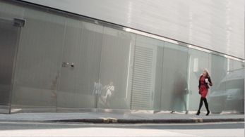 Zelda Tinska as Mila Parker in 