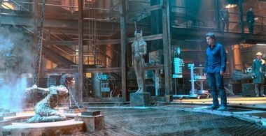 Tom Cruise and Sofia Boutella in The Mummy (2017)