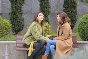 Burcu Özberk and Aydan Koptur in Aslan Ailem (2017)