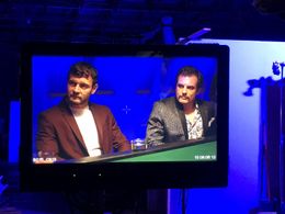 Reid The Rose in Money Plane