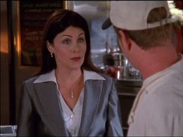 Sherilyn Fenn and Jason Moore in Dawson's Creek (1998)