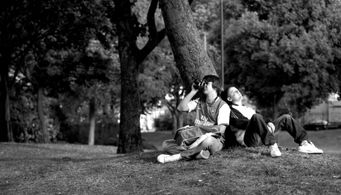 Thomas Turgoose and Piotr Jagiello in Somers Town (2008)