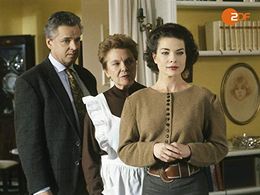 Michael Ande, Gudrun Landgrebe, and Ursula Ludwig in The Old Fox (1977)