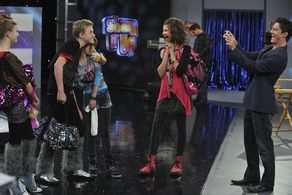 R. Brandon Johnson, Bella Thorne, Kenton Duty, Caroline Sunshine, and Zendaya in Shake It Up (2010)