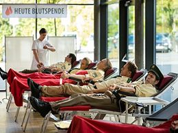 Michael Brandner, Christian Tramitz, Helmfried von Lüttichau, Annett Fleischer, and Paul Sedlmeir in Hubert ohne Staller