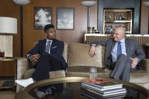 Rob Corddry and London Brown in Ballers (2015)