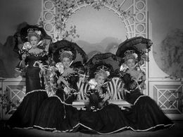 Ann Corcoran, Ann Edmonds, Dolores Moran, and Juanita Stark in Yankee Doodle Dandy (1942)