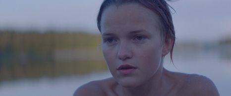 Selma Modéer Wiking. Julie, Beneath The Spaceship