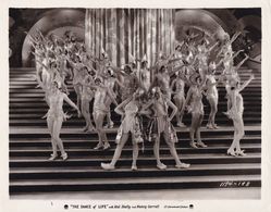 Nancy Carroll, Theresa Allen, Gordona Bennet, Magda Blom, Kay Deslys, Gladys DuBois, Marjorie Kane, Miss La Reno, Thelma