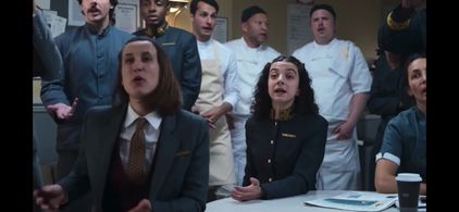 Patsy Ferran and Joakim Skarli in Tom & Jerry (2021)