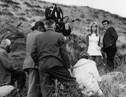 Harold E. Stine, Greta Baldwin, William Castle, and Christopher George in Project X (1968)