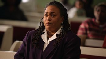 Jackie Welch as Mary Pell Sampson in Deadline.