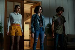 Morgan Taylor Campbell, Rhianna Jagpal, and Iñaki Godoy in The Imperfects (2022)