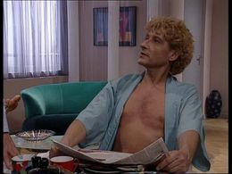 Wim T. Schippers in We zijn weer thuis (1989)