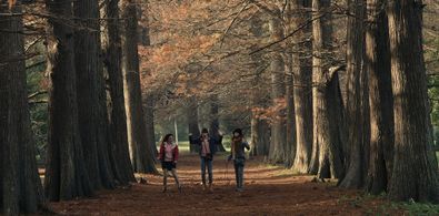 Ana Katz and Julieta Zylberberg in My Friend from the Park (2015)