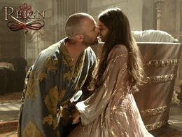 Alan Van Sprang and Caitlin Stasey in Reign (2013)