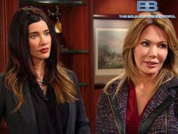 Hunter Tylo and Jacqueline MacInnes Wood in The Bold and the Beautiful (1987)