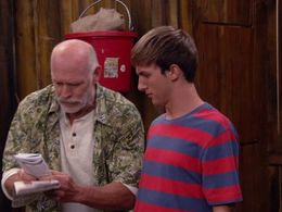 Casey Sander and Lucas Cruikshank in Marvin Marvin (2012)