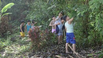 JB Agustin, Josh De Guzman, and Faye Alhambra in Maalaala Mo Kaya (1991)
