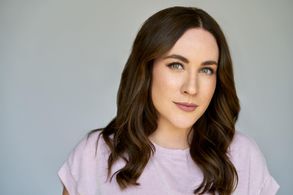 Laura Elise Barrett headshot