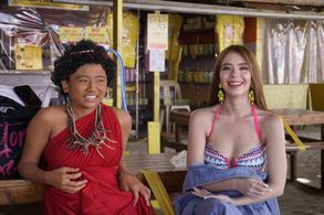 Ella Cruz and Rose Van Ginkel in Gluta (2021)