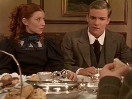 Robert Clark and Emma Taylor-Isherwood in Strange Days at Blake Holsey High (2002)