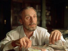 Yury Belyayev in Sluga (1989)