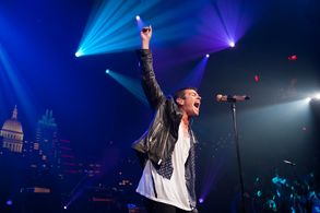 Nate Ruess and Fun. in Austin City Limits (1975)