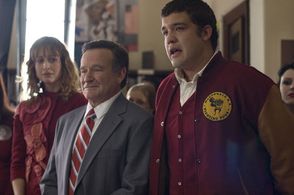 Robin Williams, Alexie Gilmore, and Zach Sanchez-Vitale in World's Greatest Dad (2009)